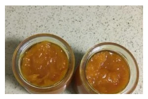 甜甜的杏酱美食大（口感浓郁，多种用途，让你爱不释口）