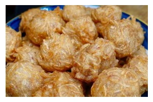 球丝制作全攻略（掌握球丝制作技巧，自己动手做健康小食）