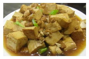 用肉豆腐尝遍四川美味（教你做出红油肉豆腐，让口感更上一层楼）