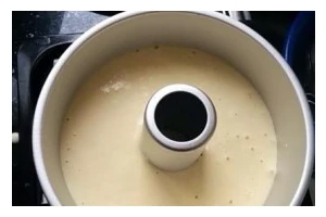 三花淡奶戚风蛋糕的制作方法（口感细腻，香气四溢的绝佳选择）