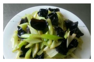 清爽美味，素炒木耳（健康低脂，营养全面的素食佳选）
