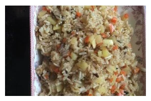 姚氏田园炒饭的做法（如何用新鲜的食材做出美味的田园炒饭）