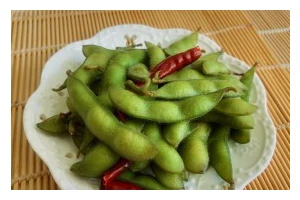水煮毛豆，清爽美味健康（15道精彩水煮毛豆的做法，让你吃得健康又美味）