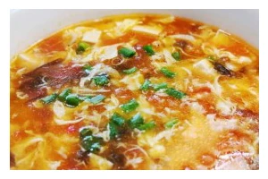 以西红柿豆腐鸡蛋汤为主角，做一道家常美味的汤（色香味俱佳的健康营养汤）