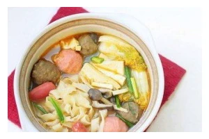 砂锅温面，让你感受香浓的味道（一碗砂锅温面的制作过程和美味做法）
