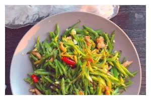 健康饮食，从素食开始（以素炒扁豆丝，美味健康又简单）