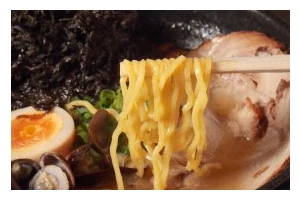 自制味噌蜆肉拉麵，让你爱上家庭料理