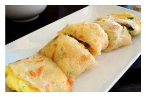 美味易做的玉米起司蛋饼（让你在家也能享受餐厅级别的早餐美食）