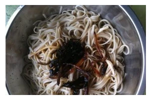 潍坊葱油面的制作方法（地道口感不可错过，教你一步步做出绝佳面条）