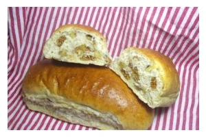 乡村无花果大面包的制作方法（用当地食材打造健康美味的面包）
