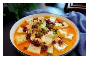 微波炉蒸豆腐，健康又方便！（简单操作，五分钟即可享受美味）