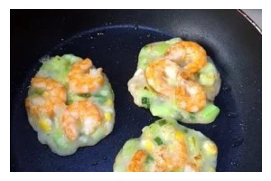 以丝瓜煎饼为主题的美食探索（探索丝瓜的煎饼做法，打造新颖美味）