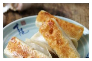让味蕾尽享的羊肉丁胡萝卜开口锅贴（15个步骤，轻松掌握制作技巧）