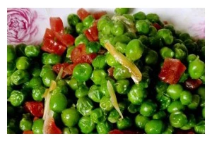 微波炉版素炒豌豆（用微波炉来做炒菜，炒出不一样的美味）