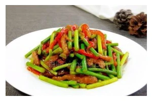 家常菜教程——蒜苔炒咸肉（用咸香与青脆碰撞出的美味）