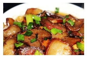 小炒湖南腊肉的制作方法（如何制作口感鲜美的小炒湖南腊肉？）