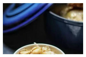 炖出补气滋补美味的十全大补鸡汤