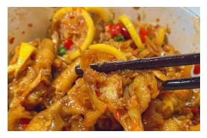 小清新版酸辣柠檬鸡爪的制作方法（清新爽口的鸡爪美食，让你回味无穷）