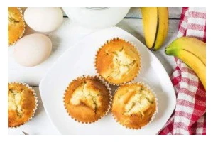 教你轻松制作香蕉芝士玛芬蛋糕（简单易学，快速上手，让你一次性解决甜点诉求）