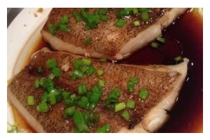 美味糖醋比目鱼的做法（简单易学，家庭健康必备）