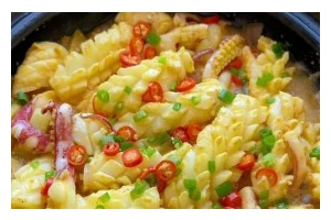 鲜美可口，简单易做——鲜鱿豆腐（家庭必备佳肴，营养丰富，清淡健康）