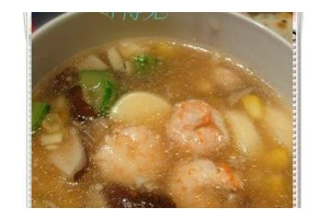 以西红柿虾仁豆腐汤为主菜的烹饪方法（简单易学的家庭美食，营养美味尽在其中）
