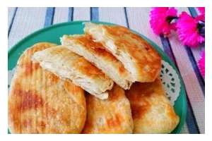 五香烤酥饼的制作方法（传统美食，做法简单，味道美妙）