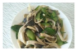 章鱼炒黄瓜的制作方法（以新鲜章鱼和绿色黄瓜为主材，口感清爽营养又美味）