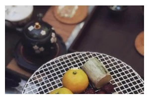 锡纸版烤甘蔗——美味与实用的双重享受（教你如何简单制作、安全烤制和吃出口感更佳的锡纸版烤甘蔗）