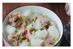 秋季滋补羊骨汤——补气养血，抗寒保暖