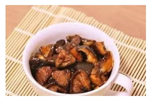 香菇栗子的美味做法（健康营养，滋味无穷）