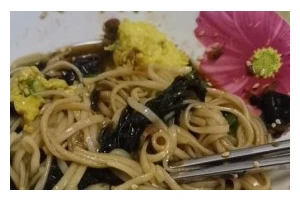 自制早餐捞面，健康美味又实惠（如何用简单的材料做出美味健康的早餐捞面？）