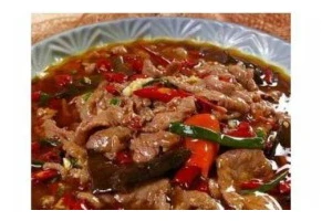 尝鲜指南——以御膳堂炒面为例（探秘传统美食，品味经典滋味）
