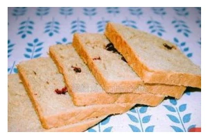 如何制作美味的燕麦蔓越莓吐司（健康早餐的首选——燕麦蔓越莓吐司）