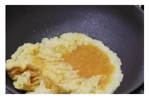 甜酸鸡蛋的做法详解（用5种简单材料，轻松做出美味的甜酸鸡蛋）