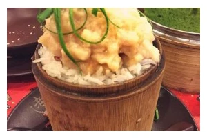 教你轻松做出美味炸虾生菜寿司卷（新手也能轻松DIY，口感香脆爽口）