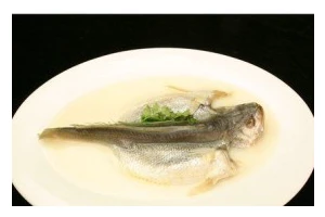 小黄花鱼咸菜汤的做法（家庭厨房必备的美味汤品）