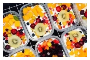 糖水水果捞，清凉夏日的必备甜品（用新鲜水果和糖水搭配，轻松制作美味可口的甜品）