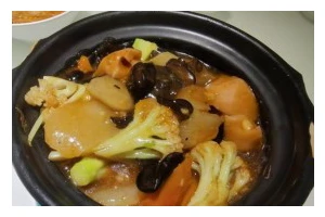 四海什锦煲的制作方法（多样食材汇聚一锅，让味蕾尽情享受）