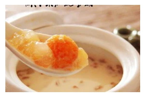 雪蛤炖木瓜，营养美味（以传统中药为灵感，健康呵护身体）