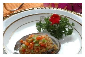 蒜蓉鲍鱼的美味烹饪方法（口感鲜美，营养丰富，健康美食佳选）