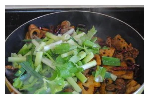 自创水煮羊肉，口感清爽回甜