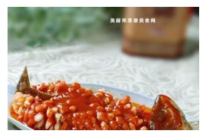 口感鲜美的糖醋松鼠鱼做法（家庭必备的中式美味菜谱，快来学习吧！）