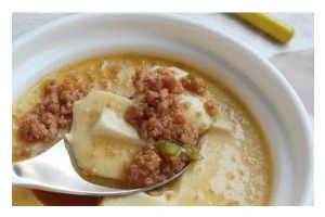 美味可口的肉末蛋羹（简单易做，营养丰富，适合全家人享用，肉末是）