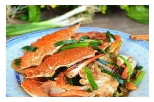 香葱姜炒蟹的制作方法（用姜和葱调味的海鲜美食）