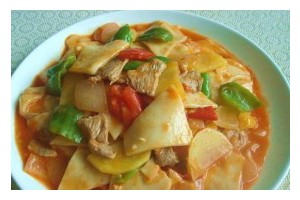 土豆炒面片的做法（口感鲜美、简单易做、营养丰富）