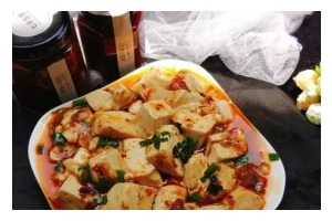 尝鲜一绝，学会做香辣八宝豆腐（用家常食材做出美味佳肴，多姿多彩的健康饮食）