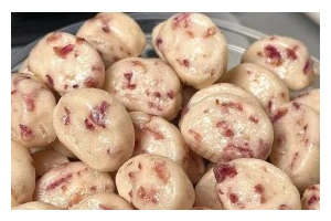 手把手教你做甜馒头点心（用简单材料，制作美味点心；甜馒头的奥妙你知道吗？）