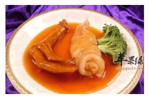 三鲜鱼肚的美食魅力（美味佳肴，独具匠心的制作方法）