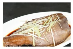 如何做出清蒸碟鱼（快速简单，味道鲜美的清蒸碟鱼做法）